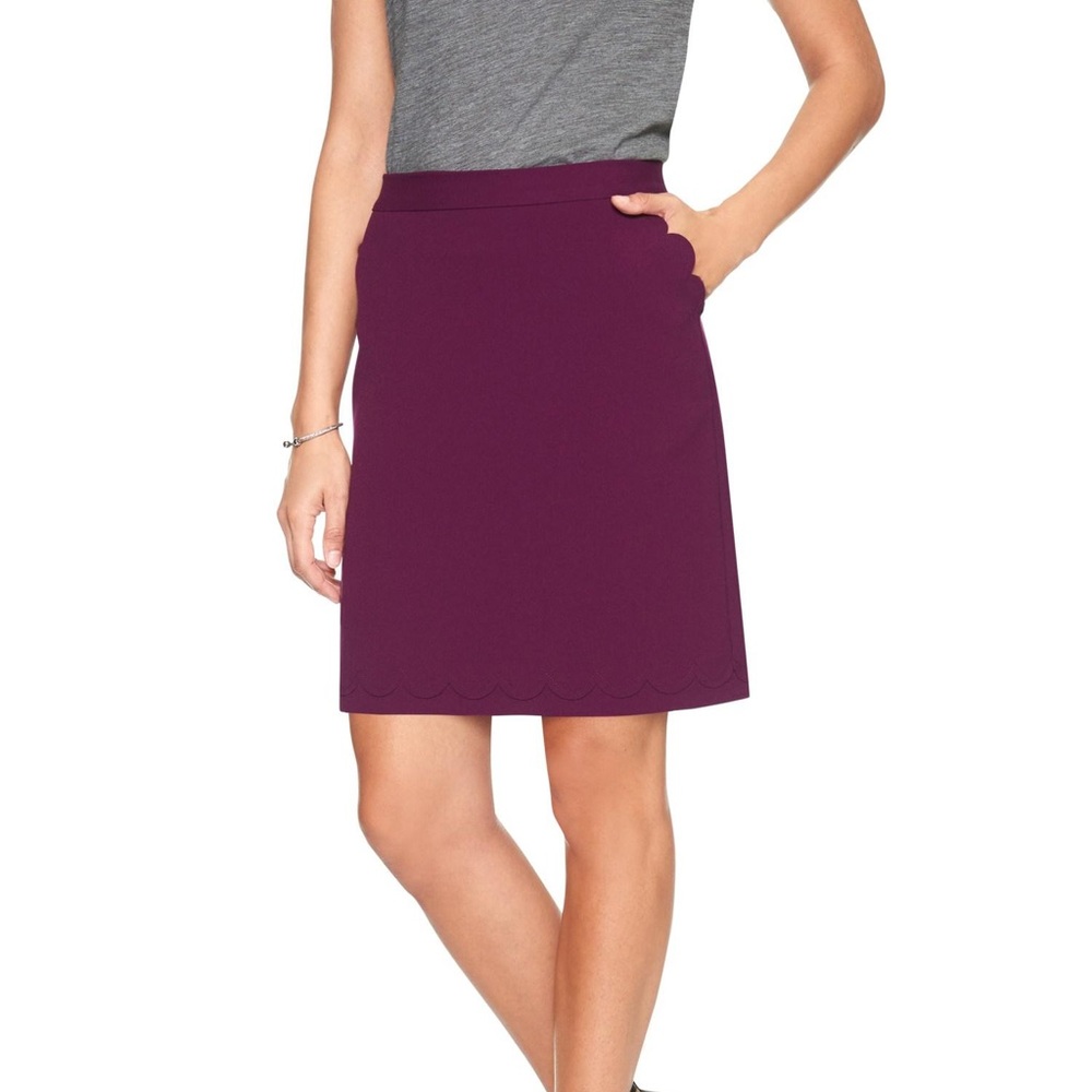 NEW Banana Republic Scallop Trim Pencil Skirt